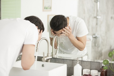 化學(xué)物品進入眼睛怎么處理？